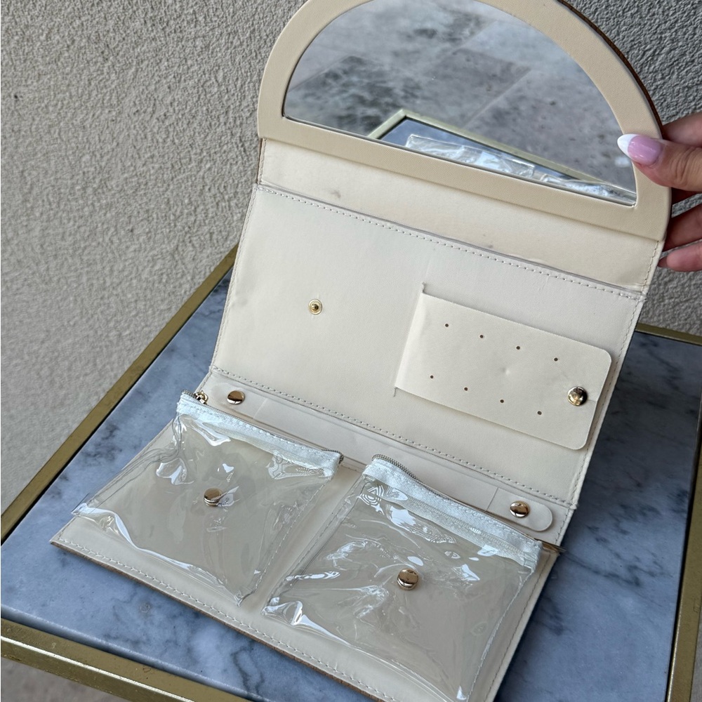 Lemon Slice Embellished Cosmetic Bag - Picture 4 of 6